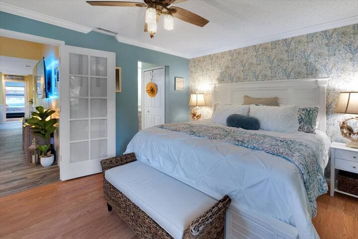 The Turtle Nest in Sea Woods