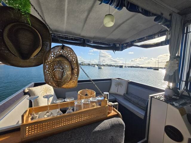 "Liquid Paradise"Experience more& stroll to it all