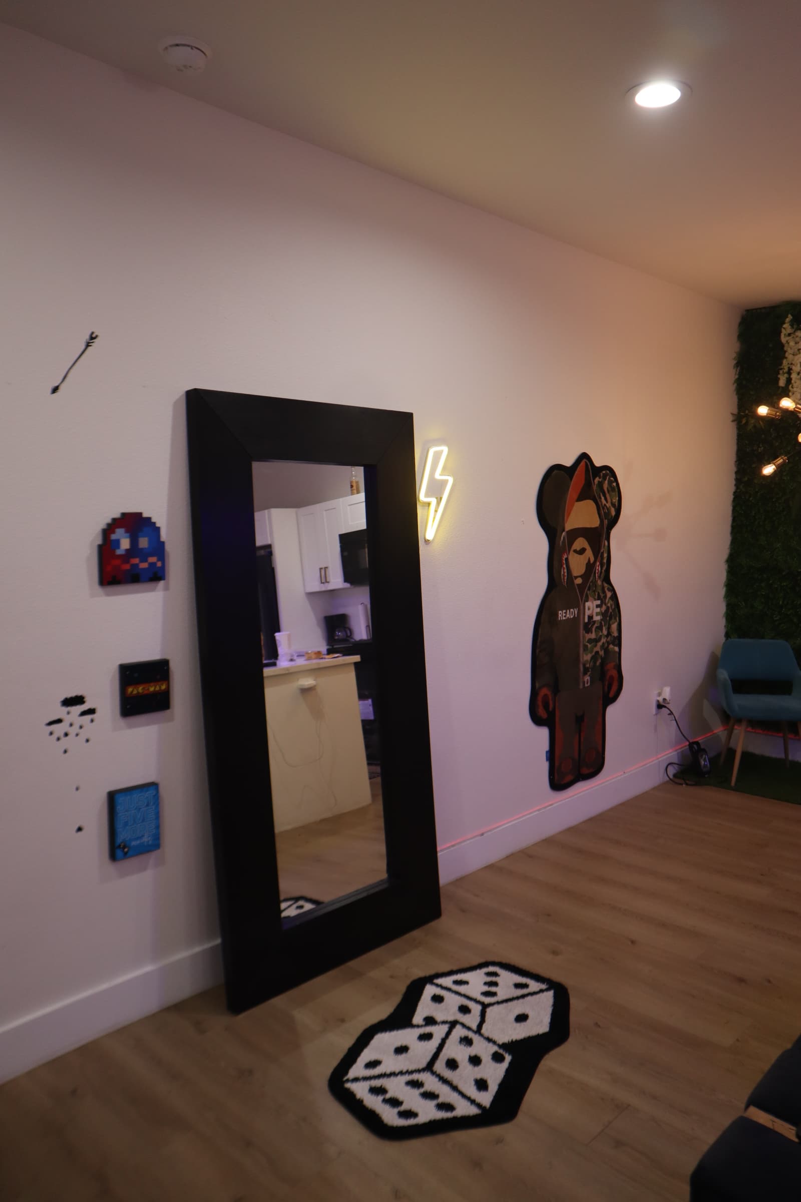 Gallery photo