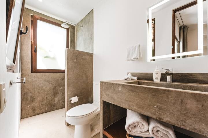 Stylish condo on the pool, near beach at Casa Yaka