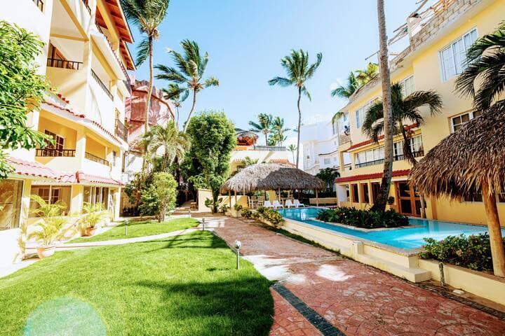 50 Steps to Private Beach Poolside Rooftop Terrace