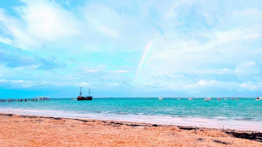 "Life moves pretty fast. You don't stop and look around once in a while, you could miss it."
- Ferris Bueller