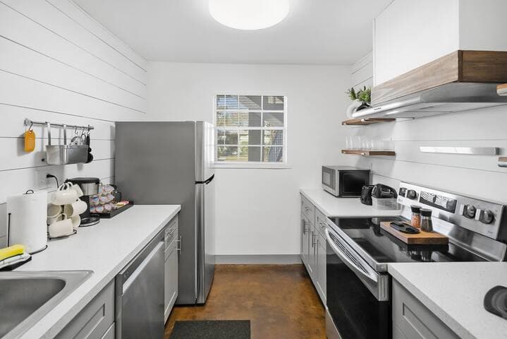Historic District Gem | Modern 1BR Condo + Parking