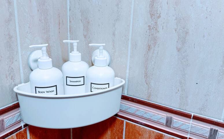 Walk to Beach, Shops, Dining, Pool View, Fast Wifi