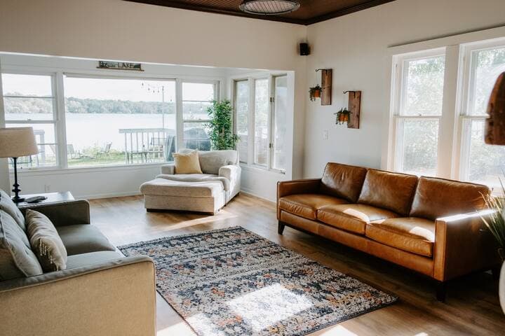 Loondocks MN | Lakeside Hideout w/ Sauna