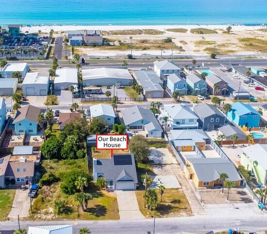 A leisurely stroll or drive WITH FREE PARKING to beach access 12. Almost hidden, this access is rarely used by tourists.