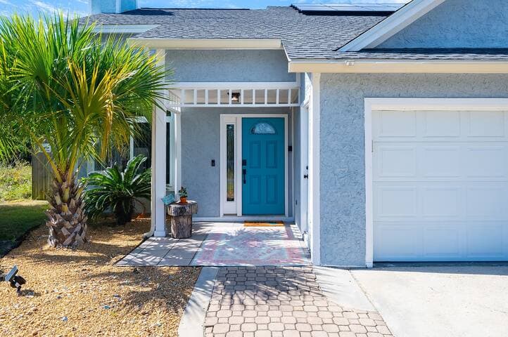 We love the blue on our front door! You can't miss the Blue Lagoon Hideaway!