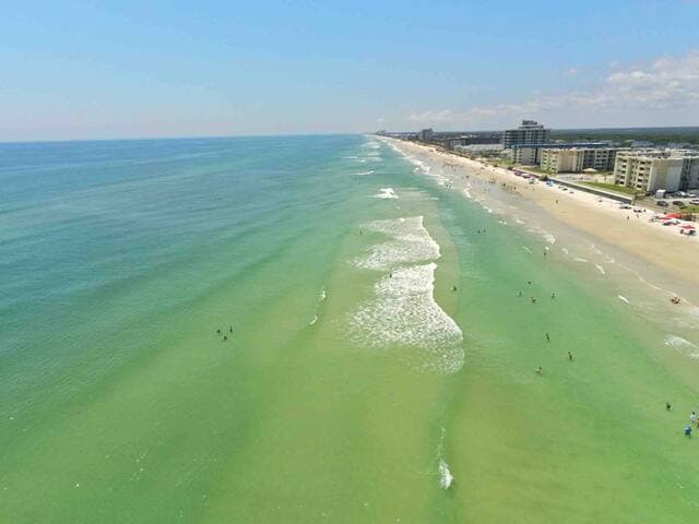 April dates open ~ Car free beach ~ Direct access