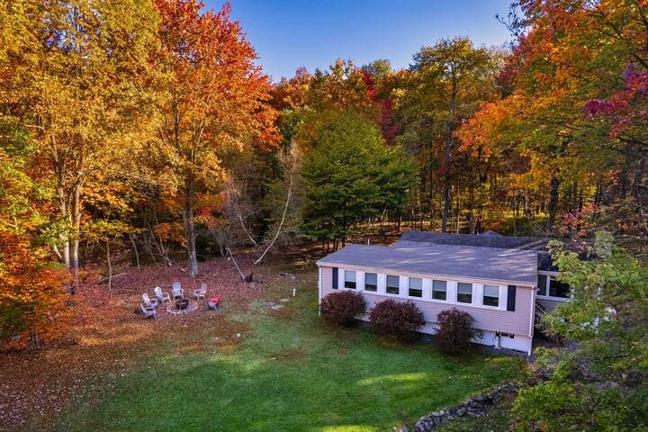 Lake view | Walk to Lake, Beach, Pool, Playgrounds