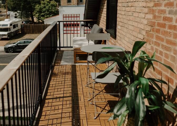 Riverside Getaway | Downtown Apartment above Cafe