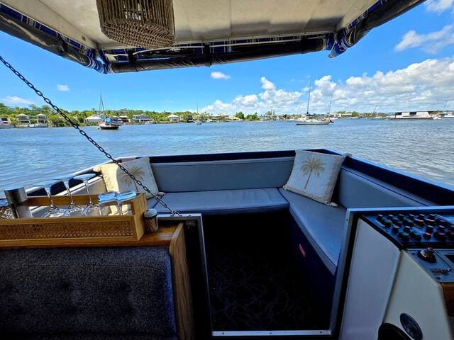 "Liquid Paradise"Experience more& stroll to it all