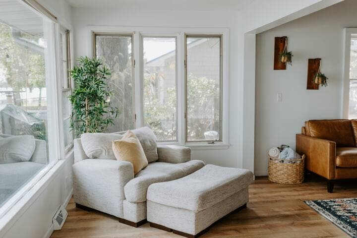 Loondocks MN | Lakeside Hideout w/ Sauna