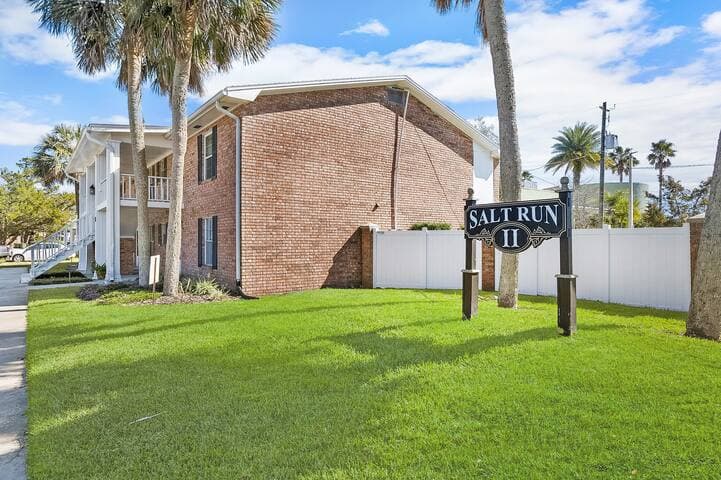 Historic District Gem | Modern 1BR Condo + Parking