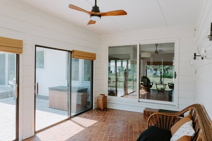 White Bear Weekend | Patio & Pets for 4 Guests