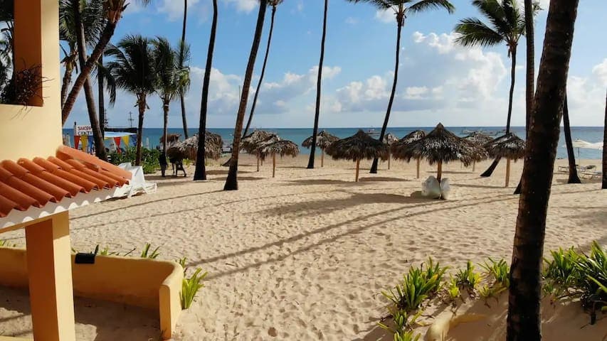 50 Steps to Private Beach Poolside Rooftop Terrace