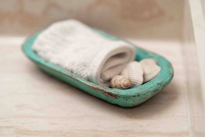 Good Vibes Condo at Sea Woods: Booking Spring Now!