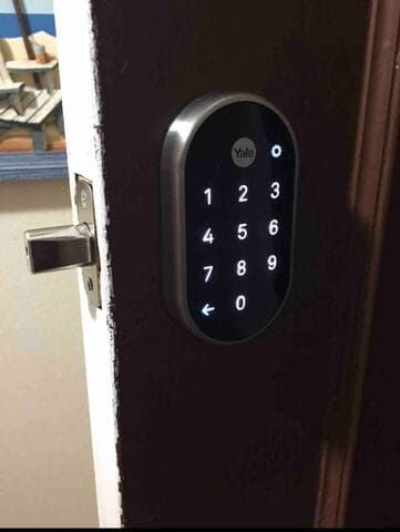 No keys or FOB to carry down to beach! We have keyless w the with a personal code for use during your stay!