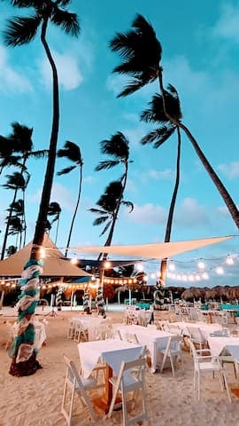 Great vibes and entertainment are ready for you to discover at Villa Blanca Beach Club.