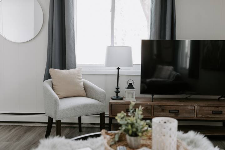 Como Flat | 5 min Walk to State Fair & Como Zoo