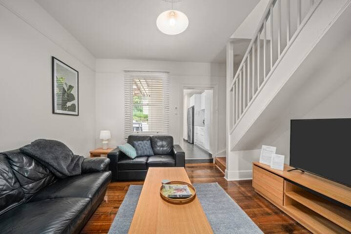 Vintage Terrace - Hobart