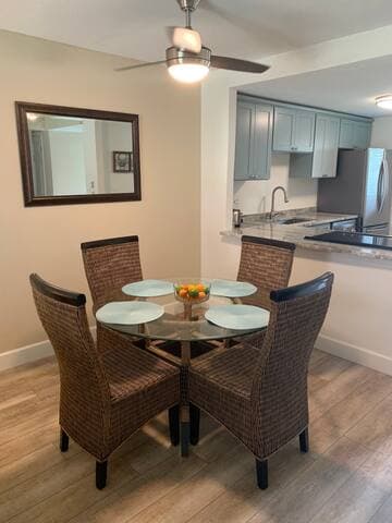 Dining with seating for four