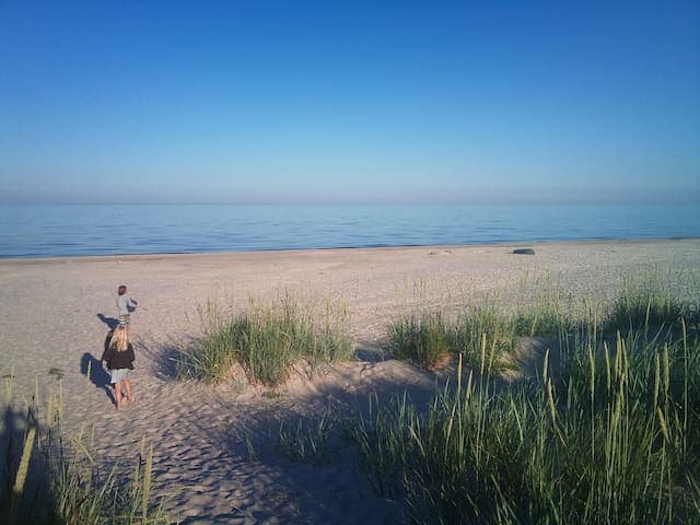 600 m till väldigt fin sandstrand