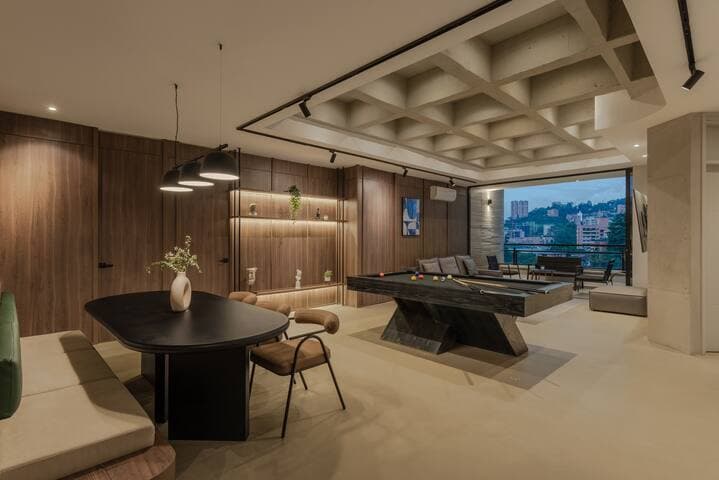 CasaOded#5 VIP Jacuzzi Suites & Private Disco Club
