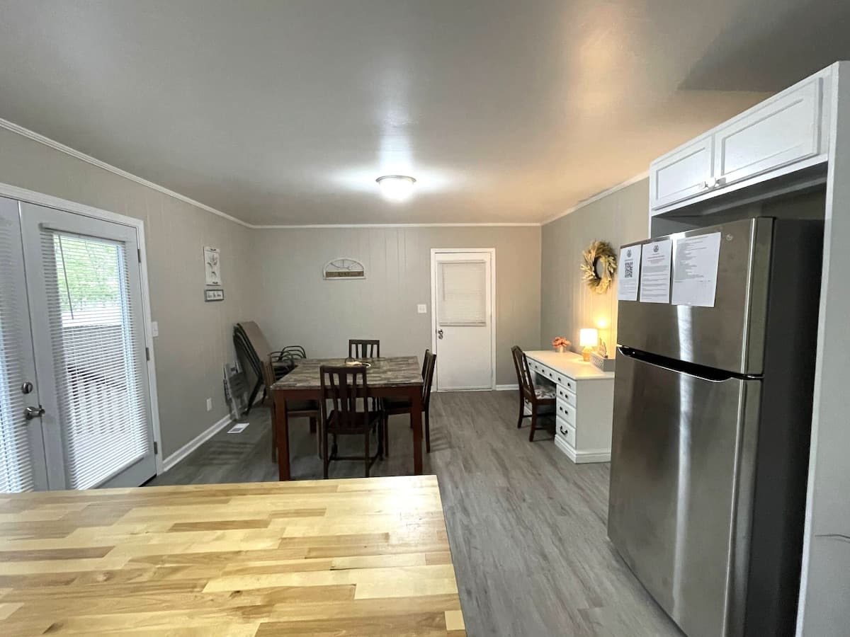 Stay @ The Argonne/Remodeled & 15 min to DT