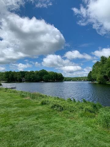 The Island Pavilion has a fishing dock and boat ramp into the lake