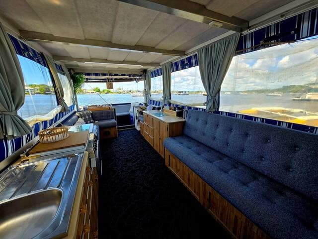 "Liquid Paradise"Experience more& stroll to it all