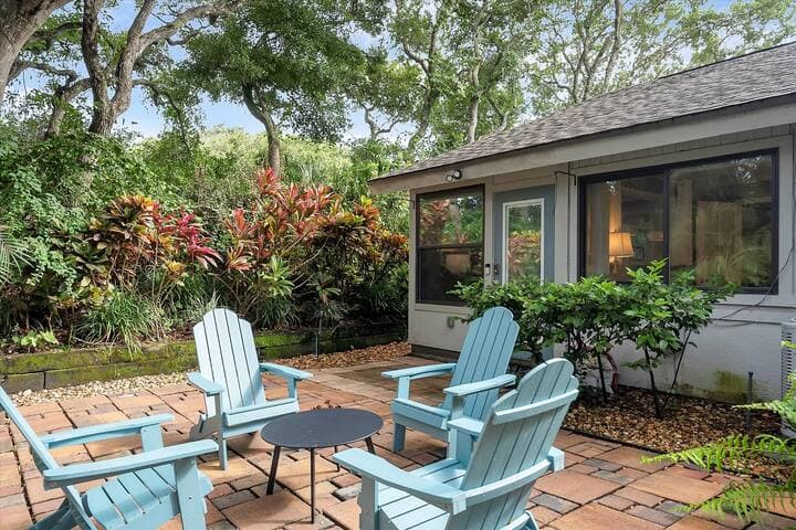 The Turtle Nest in Sea Woods