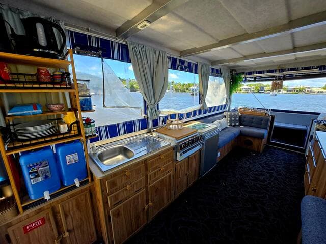 "Liquid Paradise"Experience more& stroll to it all