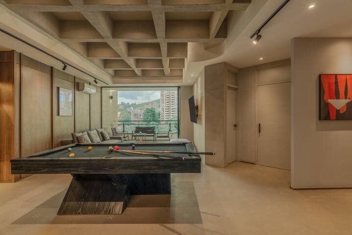 CasaOded#5 VIP Jacuzzi Suites & Private Disco Club