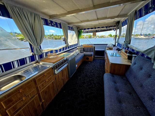 "Liquid Paradise"Experience more& stroll to it all