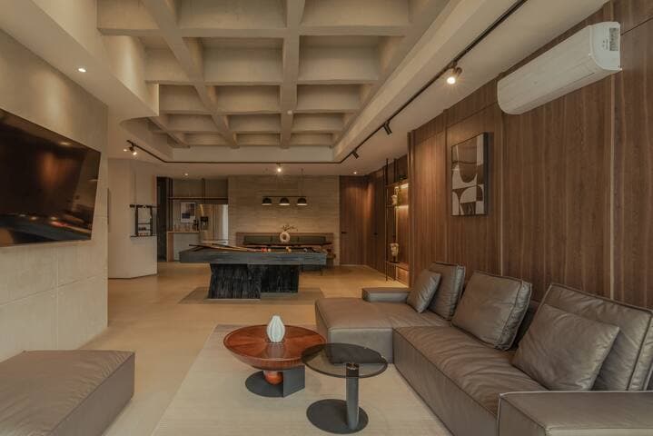 CasaOded#5 VIP Jacuzzi Suites & Private Disco Club