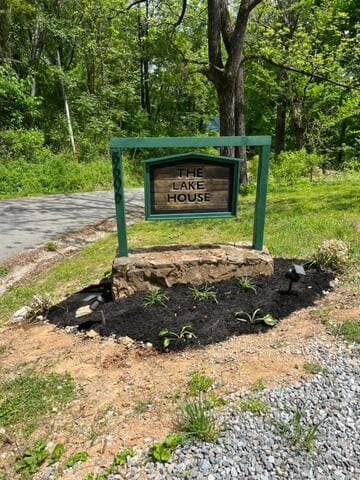 Lake House Getaway - Dale Hollow