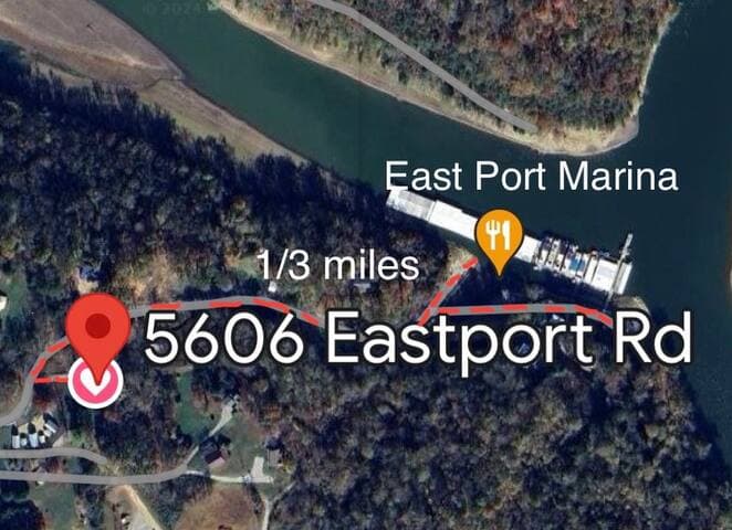 Lake House Getaway - Dale Hollow