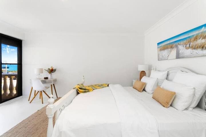 Mandurah<>Balcony<>Oceanview<>Backyard<>BBQ