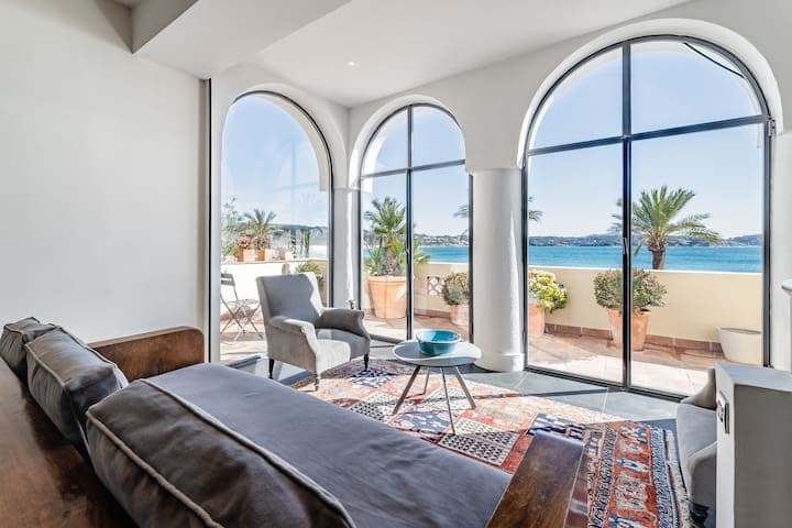 «Maison Gairard» bord de Mer, centre ville, Bandol