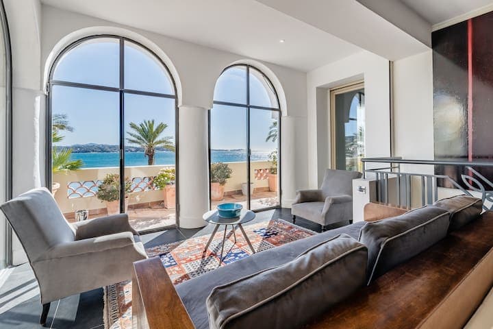 «Maison Gairard» bord de Mer, centre ville, Bandol