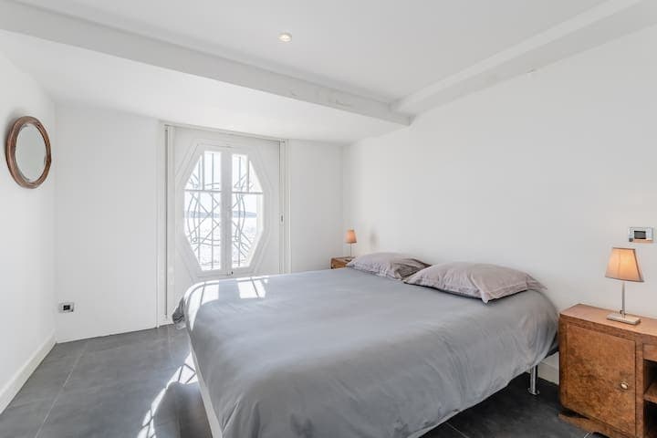 «Maison Gairard» bord de Mer, centre ville, Bandol