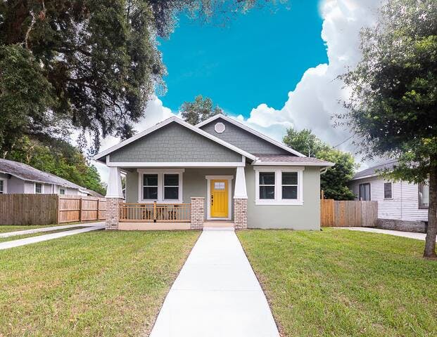 Welcome to our beautiful 1,700 SqFt 3-bdrm, 2-bath home in historic Seminole Heights, Tampa. Easy freeway access to I-275 for airport, theme parks, downtown and the beaches. We offer free parking for up to 2 vehicles.