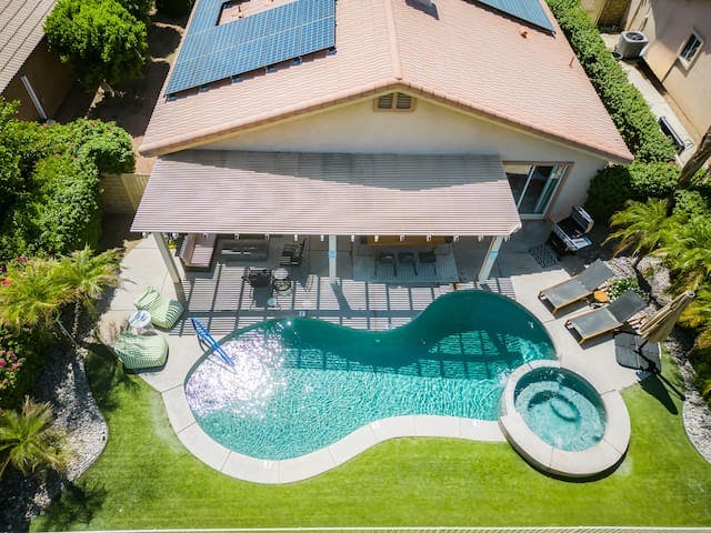 Backyard Oasis - bird's eye view.

Our pool is designed for leisure and casual enjoyment, rather than extensive swimming or large gatherings.