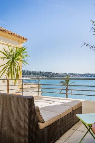 «Maison Gairard» bord de Mer, centre ville, Bandol