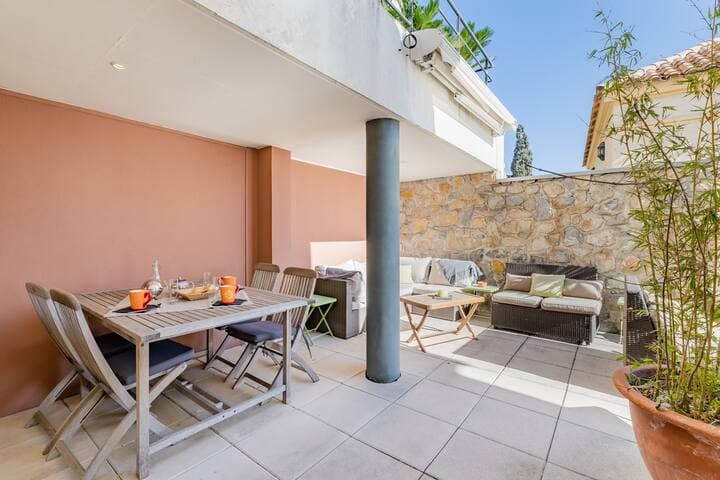 «Maison Gairard» bord de Mer, centre ville, Bandol