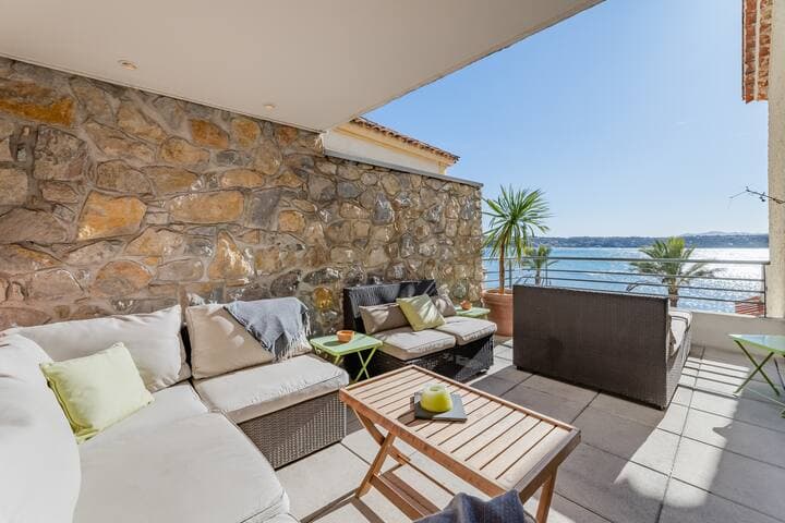 «Maison Gairard» bord de Mer, centre ville, Bandol