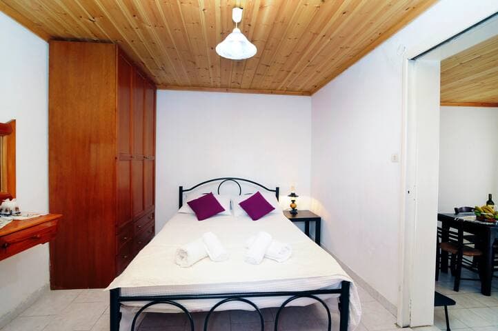 Traditional Cottage on the hillside of Antiperni