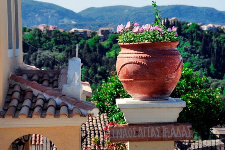 Traditional Cottage on the hillside of Antiperni