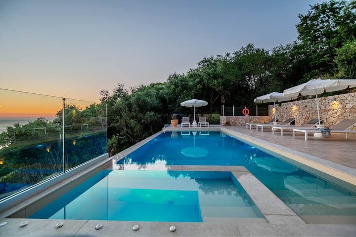 Ocean View Luxury Villa Ethra