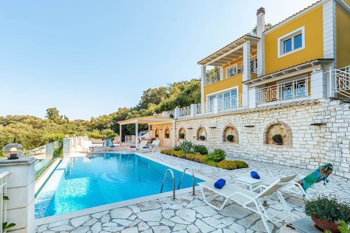 Agios Stefanos Bay - Villa Maria